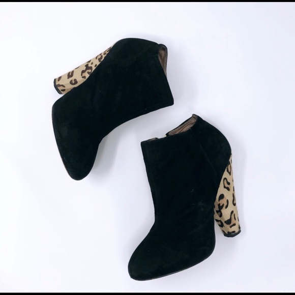 Aldo Ankle Booties - Picture 1 of 3
